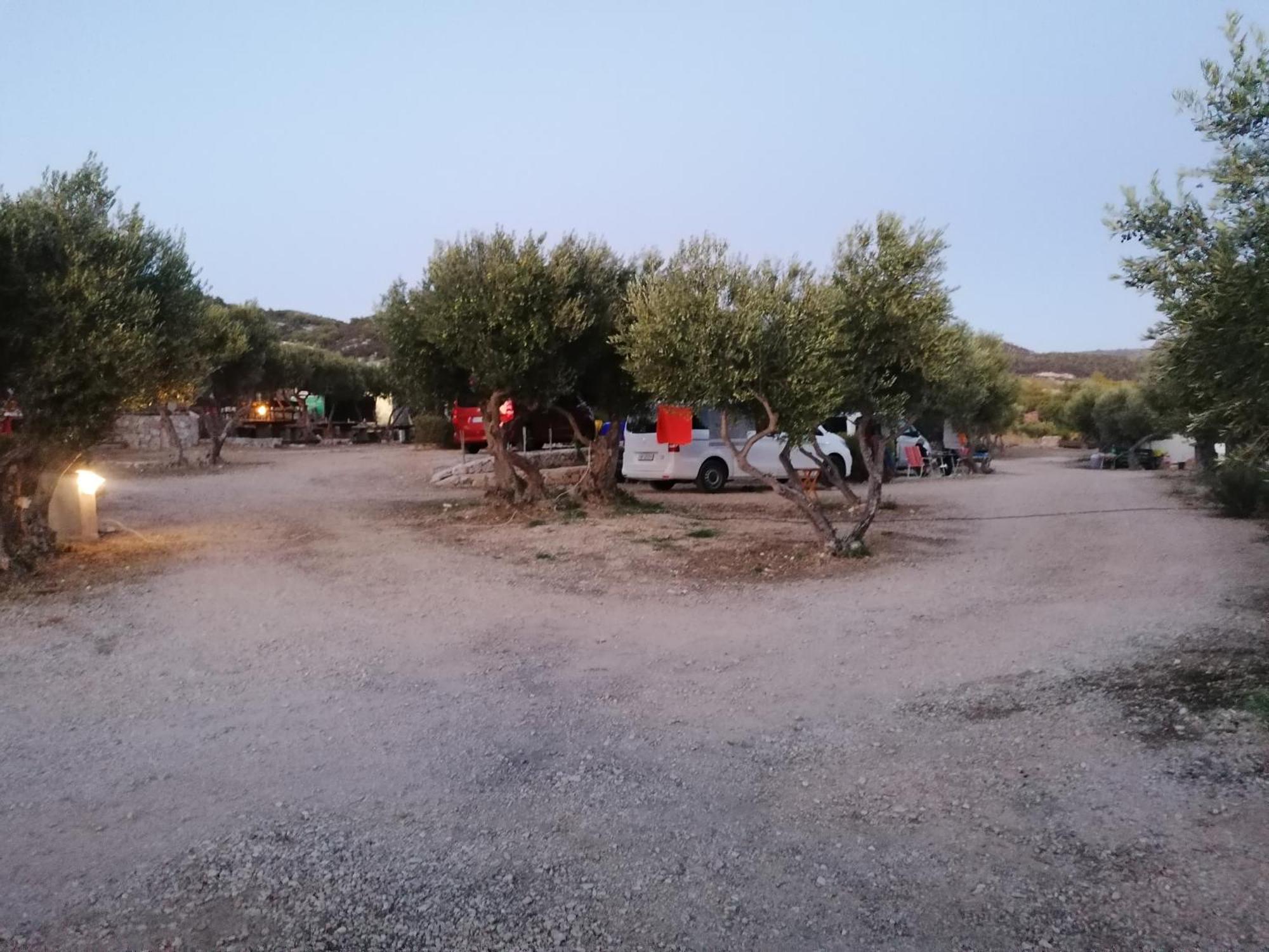 Camp Kopito Hotel Hvar Town Luaran gambar